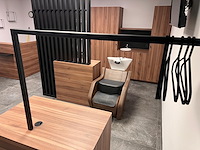 Inboedel kapsalon - afbeelding 30 van  30