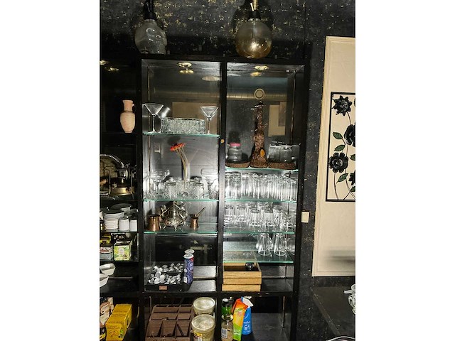 Inboedel shisha café wanassa wegens faillissement - afbeelding 61 van  74