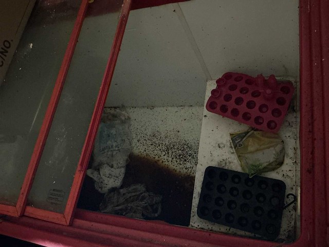 Inboedel shisha café wanassa wegens faillissement - afbeelding 32 van  47