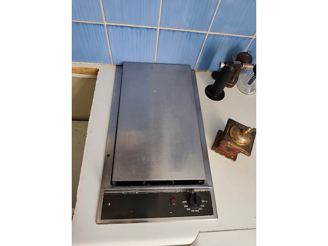 Inbouwoven beko cis302000x, vaatwasmachine aeg 911d51-2t, inbouwfriteuse fes 301e - afbeelding 7 van  13