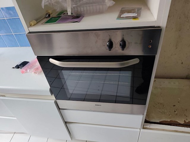 Inbouwoven beko cis302000x, vaatwasmachine aeg 911d51-2t, inbouwfriteuse fes 301e - afbeelding 10 van  13