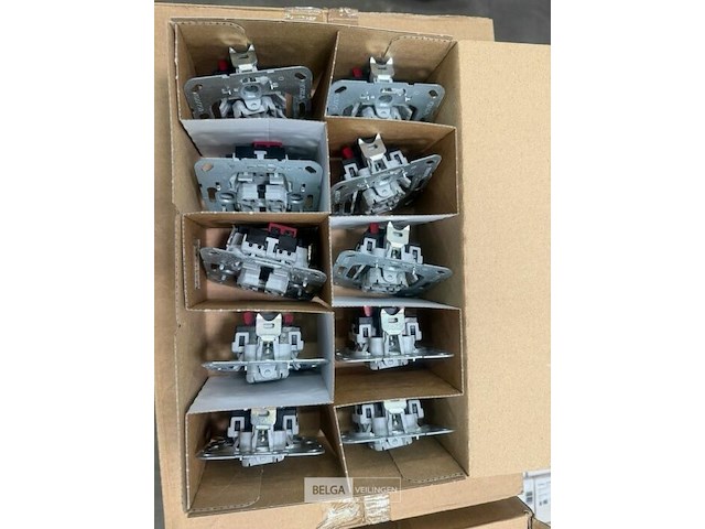 Inbouwschakelaars enkel gira - afbeelding 1 van  3