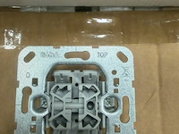 Inbouwschakelaars enkel gira - afbeelding 2 van  3