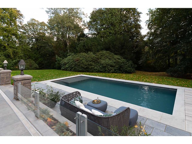 Inbouwzwembad - afbeelding 1 van  1