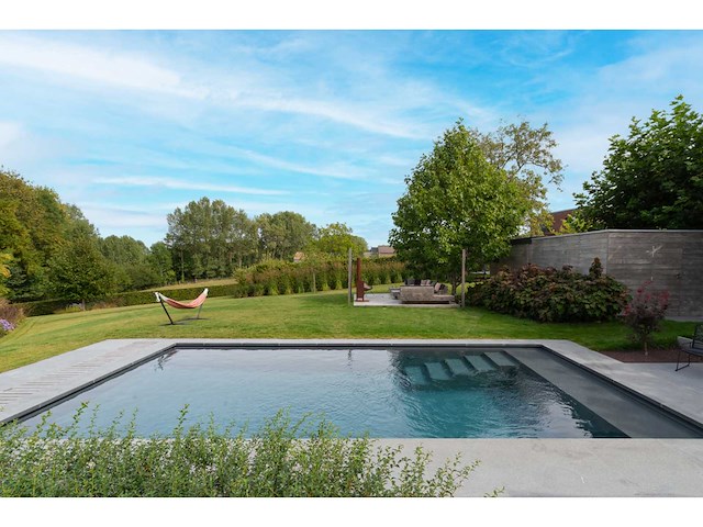 Inbouwzwembad - afbeelding 1 van  4