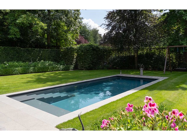 Inbouwzwembad - afbeelding 1 van  4