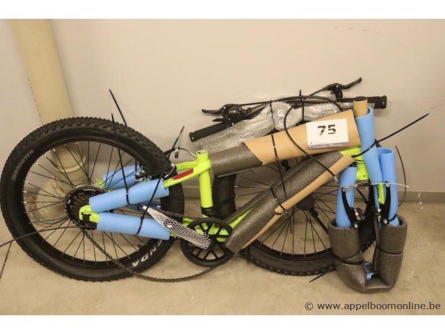Incomplete fiets - afbeelding 1 van  2