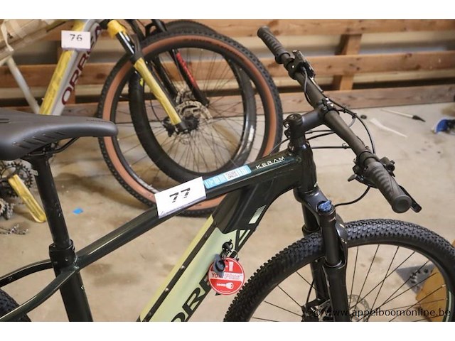 Incomplete fiets - afbeelding 4 van  4