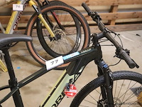 Incomplete fiets - afbeelding 4 van  4