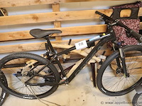Incomplete fiets - afbeelding 1 van  3