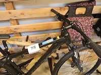 Incomplete fiets - afbeelding 3 van  3