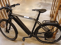 Incomplete fiets - afbeelding 1 van  4