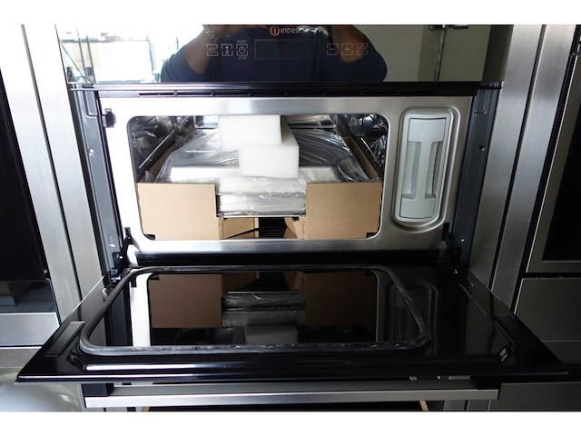 Indesit - sim100 - magnetrons en ovens - afbeelding 2 van  3