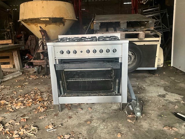 Indesit gasfornuis - afbeelding 2 van  8