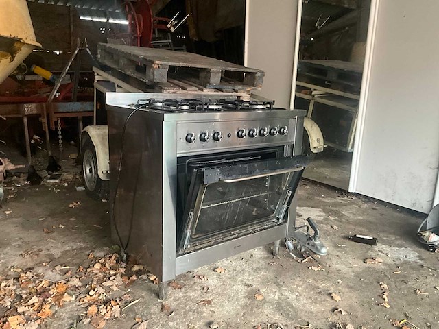 Indesit gasfornuis - afbeelding 3 van  8