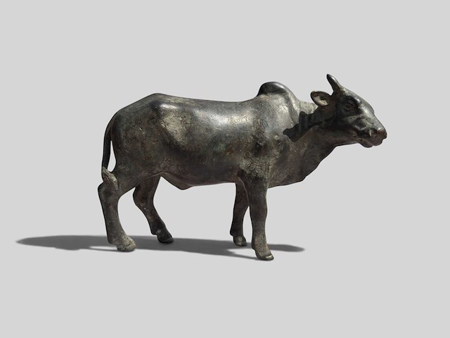 Indian nandi statue - afbeelding 3 van  9