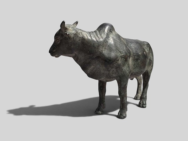 Indian nandi statue - afbeelding 5 van  9