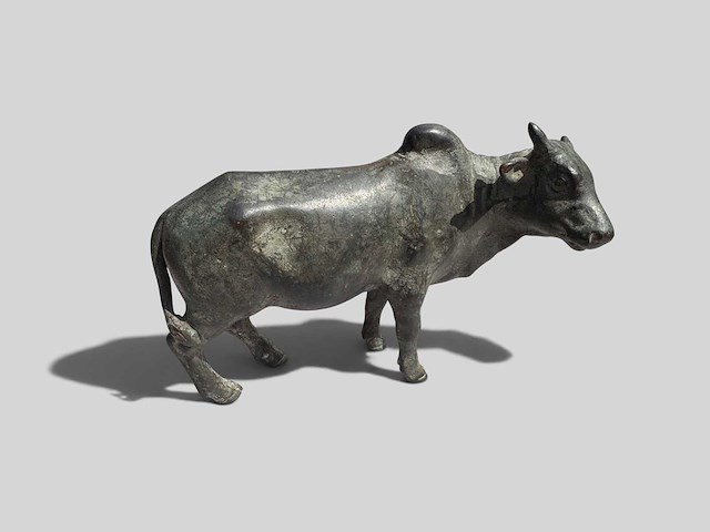 Indian nandi statue - afbeelding 9 van  9