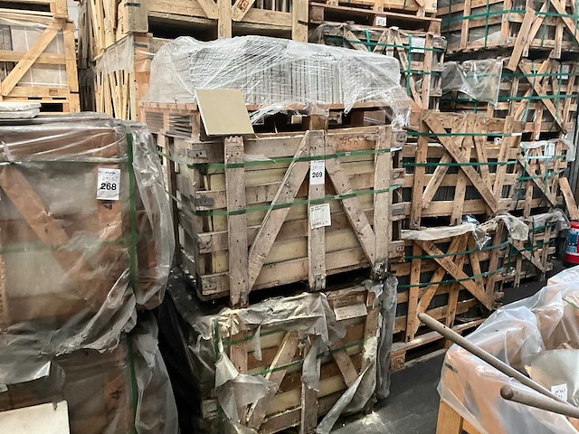 Indisch goldstone natuursteen tuintegel - afbeelding 2 van  2