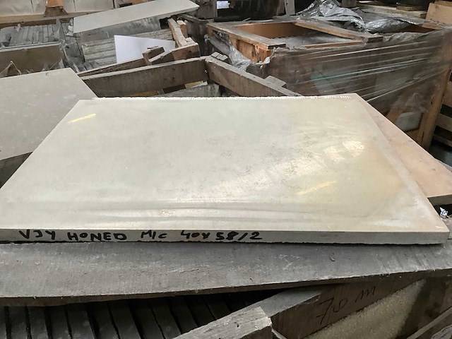 Indisch goldstone verzoet natuursteen tuintegel - afbeelding 3 van  4