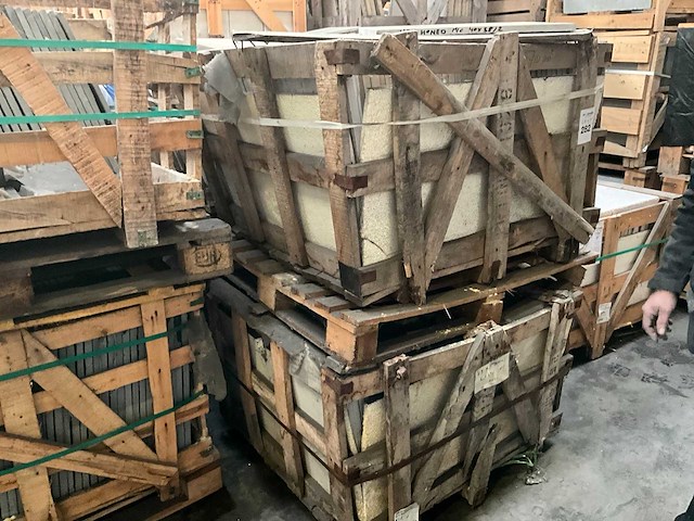 Indisch goldstone verzoet natuursteen tuintegel - afbeelding 4 van  4