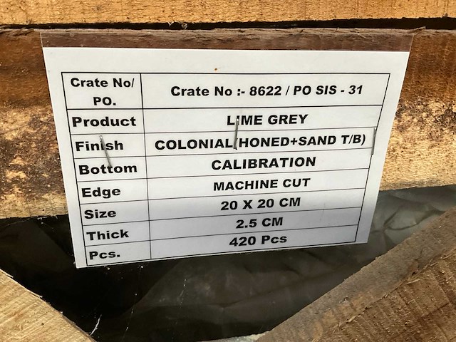 Indisch grijs natuursteen tuintegel - afbeelding 3 van  3