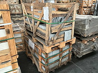 Indisch grijs natuursteen tuintegel - afbeelding 4 van  4