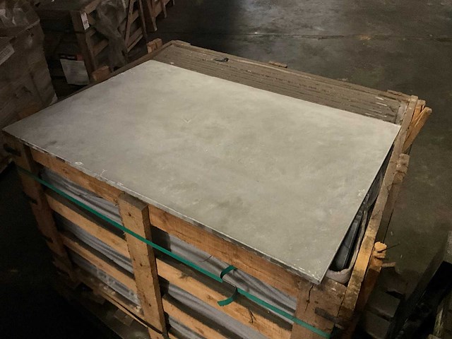 Indisch grijs partij natuursteen tegels - afbeelding 1 van  3