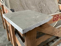 Indisch grijs verzoet natuursteen tuintegel - afbeelding 1 van  3