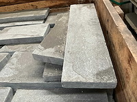 Indisch tope natuursteen tuintegel - afbeelding 3 van  4