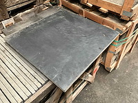 Indisch zwart natuursteen tuintegel - afbeelding 2 van  5