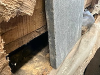 Indisch zwart natuursteen tuintegel - afbeelding 2 van  4