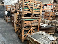 Indisch zwart verzoet natuursteen tuintegel - afbeelding 2 van  2