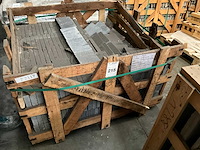 Indische black stone natuursteen tuintegel - afbeelding 3 van  3