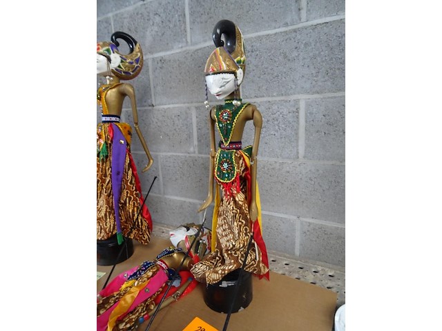 Indonesische wayang golek pop - afbeelding 2 van  2
