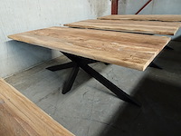 Indoor boomstamtafel