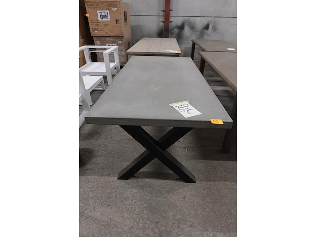 Indoor tafel "beton look" - afbeelding 1 van  4