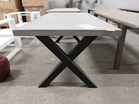 Indoor tafel "beton look" - afbeelding 2 van  4