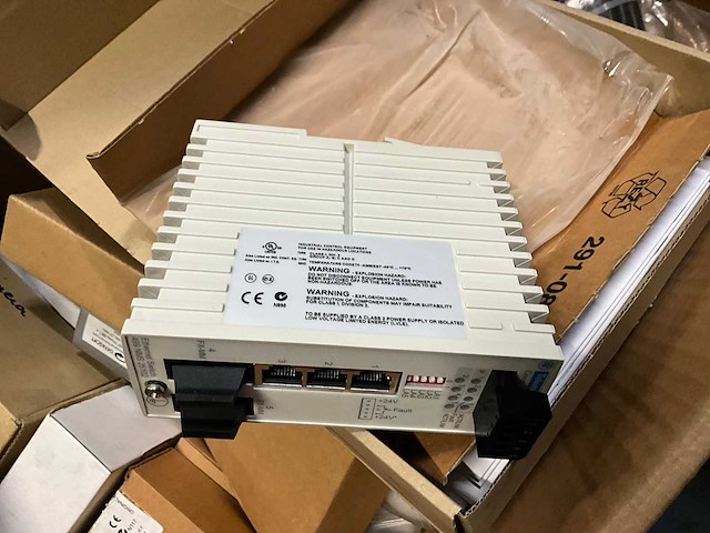 Industrial switch, modules en diversen (119x) - afbeelding 16 van  17