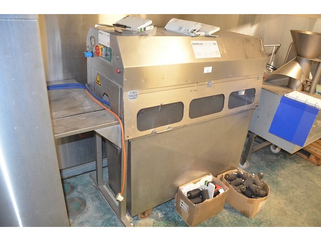 Industrieel inox groentenkuismachine backus - afbeelding 2 van  9