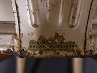 Industrieel-metalen vintage stoel - afbeelding 6 van  8