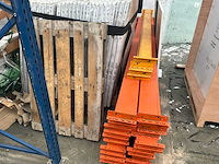 Industrieel plankenterrein - afbeelding 4 van  7