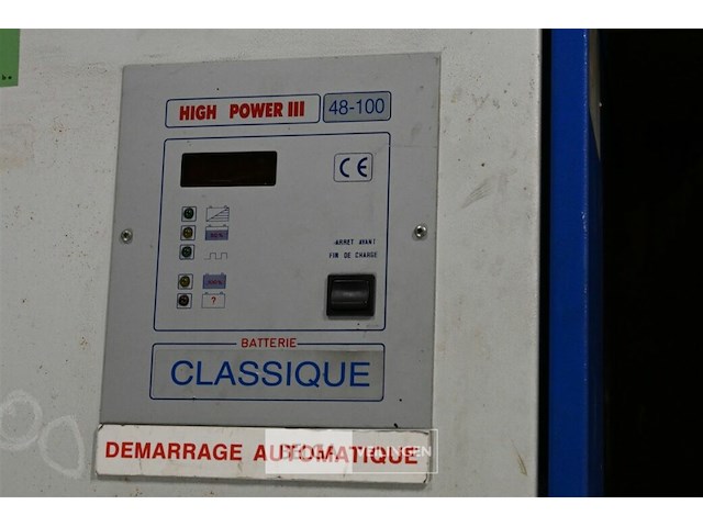 Industriele acculader oldham - afbeelding 2 van  4