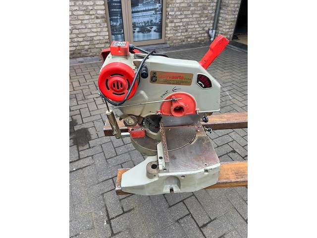 Industriële afkortzaag goyvaerts - afbeelding 1 van  6