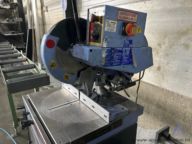 Industriële afkortzaagmachine mep cobra 350, bouwjaar 1999. voorzien van rollenbanen - afbeelding 2 van  3