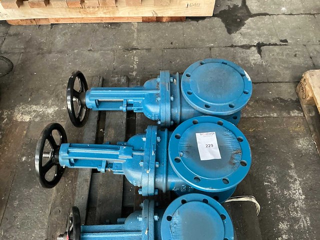 Industriële afsluiters (4x) - afbeelding 2 van  6