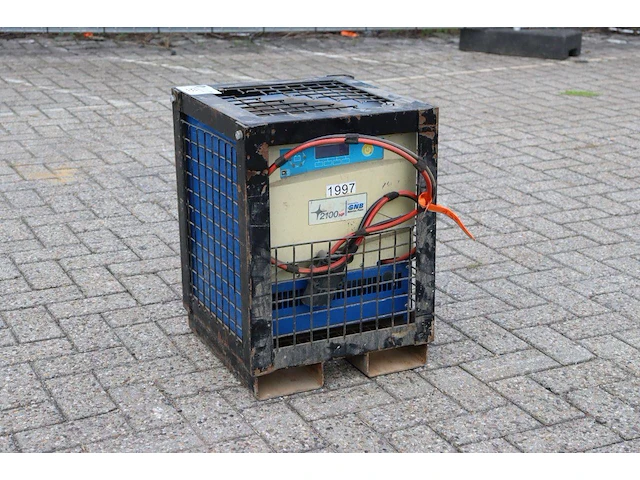 Industriële batterijlader gnb 2100 hp - afbeelding 1 van  1