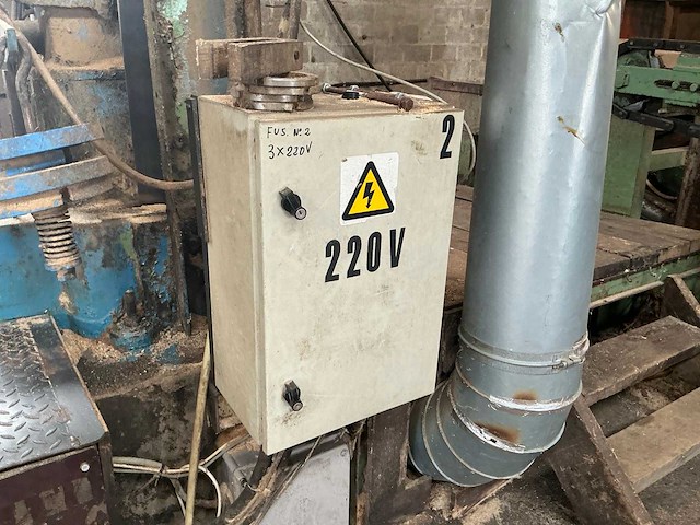 Industriële boomstamzaaglijn - afbeelding 17 van  33