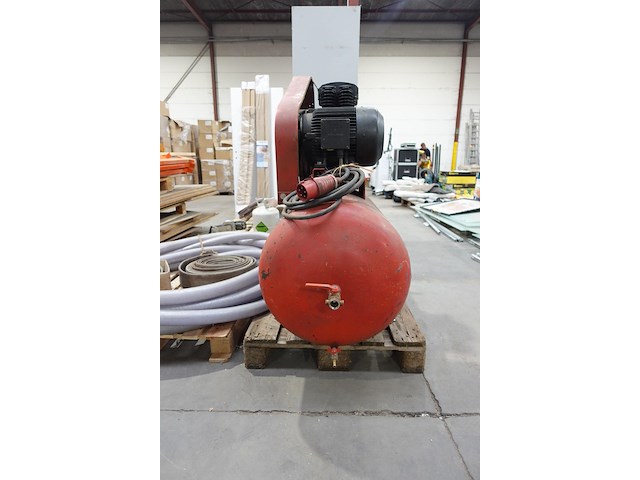 Industriële compressor siemens - afbeelding 3 van  8