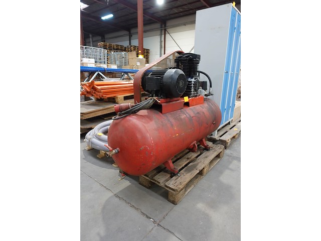 Industriële compressor siemens - afbeelding 4 van  8
